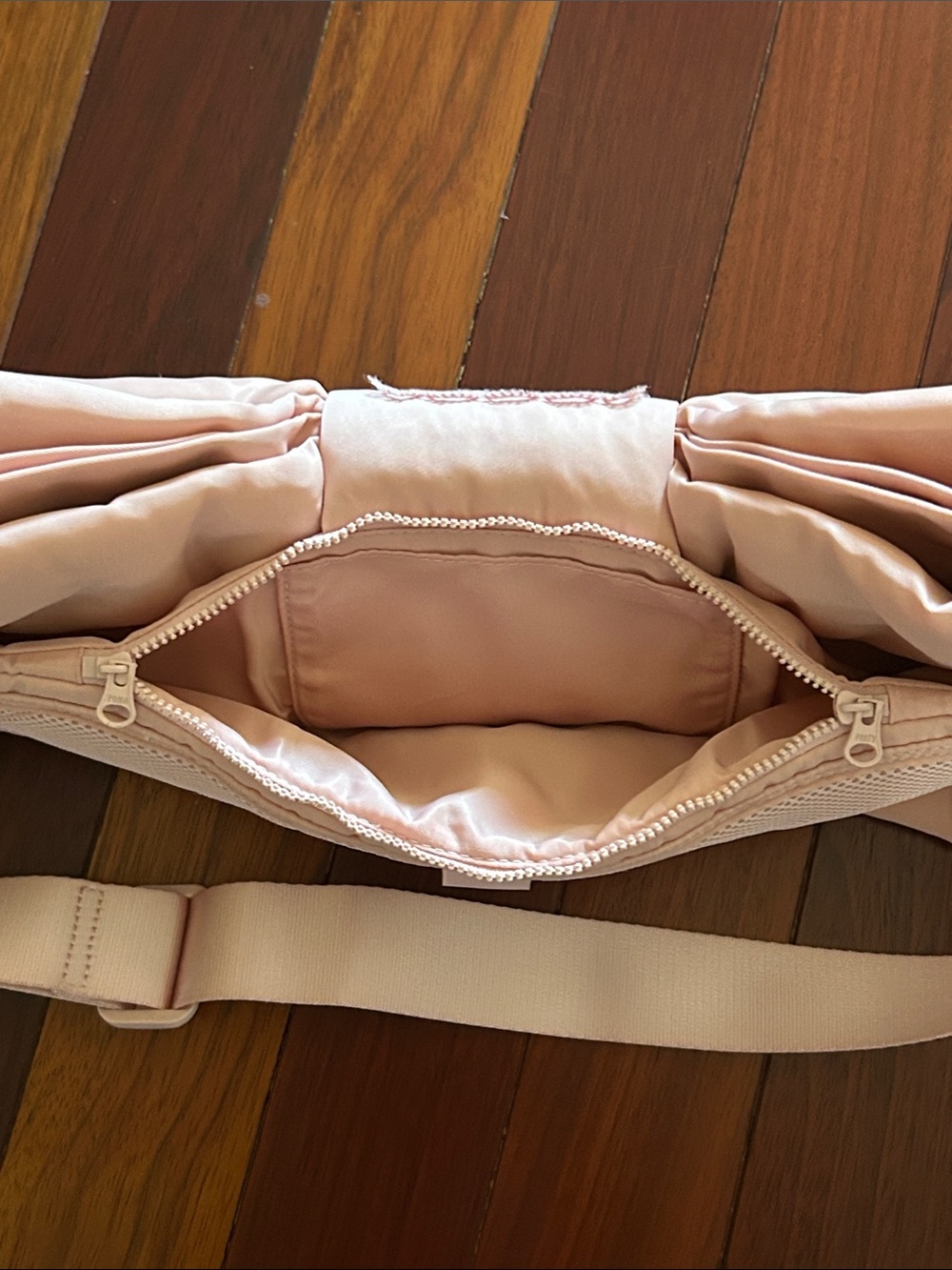 Puma X Fenty Bow Pink Crossbody Bag - Picture 6 of 7